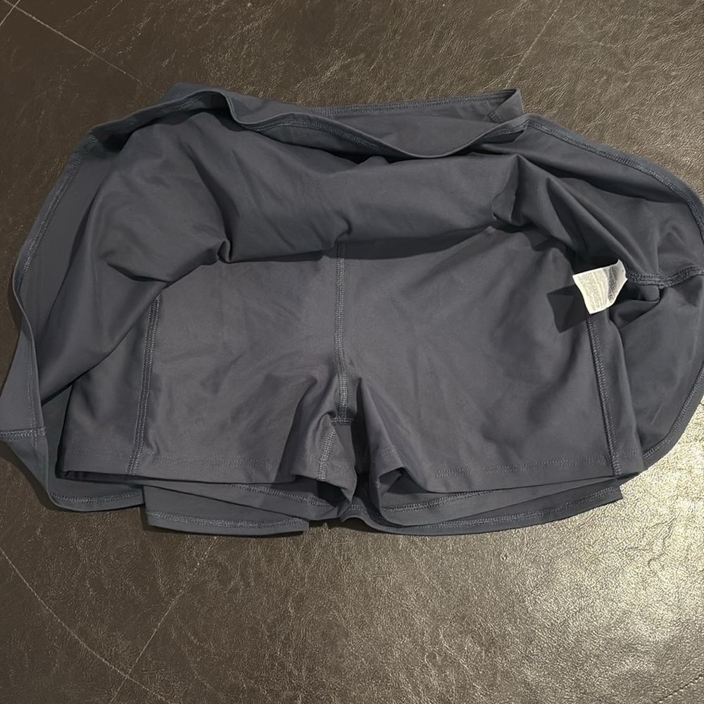 Old Navy Extra High Rise Go-Dry Skirt - Picture 4 of 6